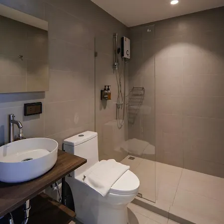 C'House Bangkok Hostel Exterior photo